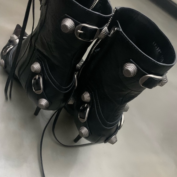 BALENCIAGA
Cagole Lambskin Buckle Zip Ankle Booties - Picture 5 of 9